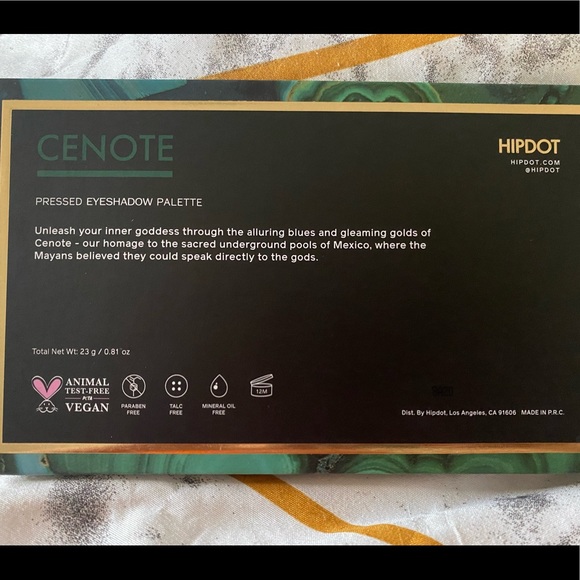 CENOTE eyeshadow palette by HipDot - Picture 4 of 4